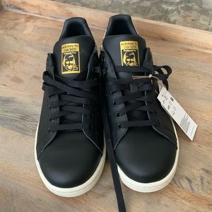 Black/Cheetah Adidas Stan Smith